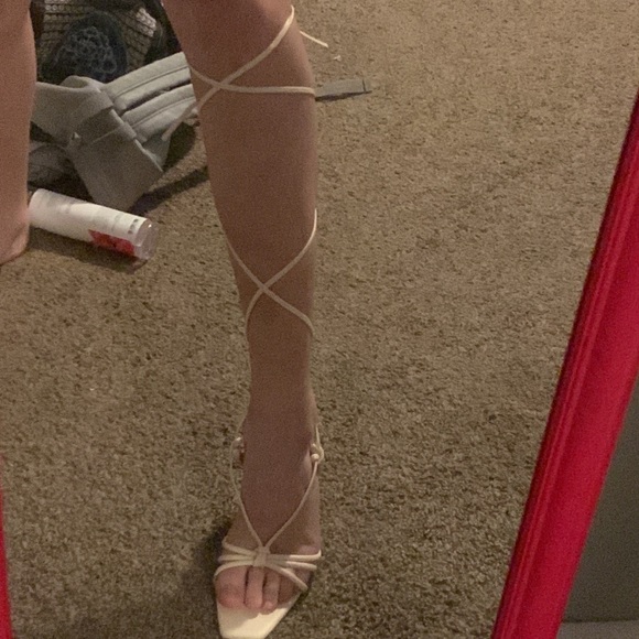 cream colored heels, long laces to tie up leg, and a flat point - Picture 2 of 2